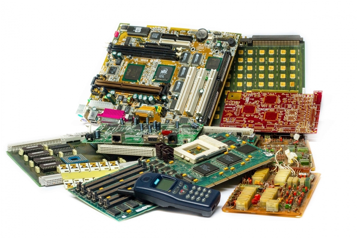 mairec-edelmetall-precious-metals-recycling-elektronikschrott-standard-leiterplatten-electronic-scrap-e-scrap-escrap-standard-pcbs-medium-low-grade mairec edelmetall precious metals recycling elektronikschrott standard leiterplatten electronic scrap e scrap escrap standard pcbs medium low grade